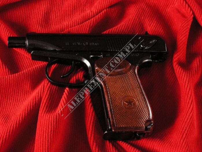 Radziecki pistolet Makarowa PM z 1951r.  (1112)