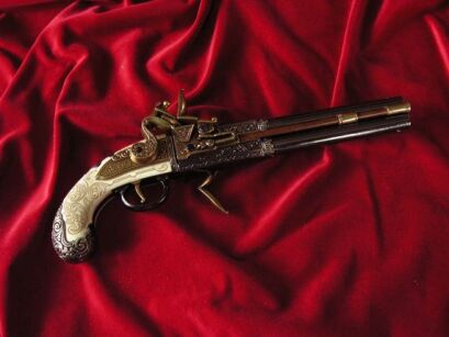 ANGIELSKI DWULUFOWY PISTOLET SKAŁKOWY W. BAILES 1750r (1264)