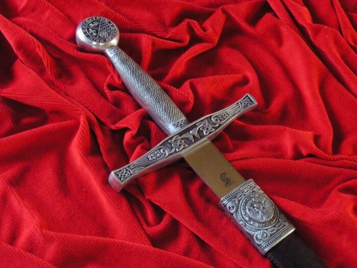 LEGENDARNY MIECZ KRÓLA ARTURA EXCALIBUR Z POCHWĄ (3201/V)