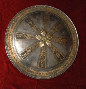 HISTORISCHE REPLIK 1: 1 ITALIENISCHES SCHILD Aus ALTER XVI