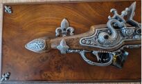 ORYGINALNY PISTOLET SKAŁKOWY PLUS DREWNIANE TABLO (K1095-51) - 3