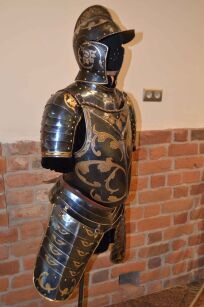 HISTORICAL ARMOUR Kürassier des sechzehnten Jahrhunderts.