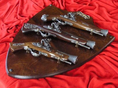 DREI Flontflock GUNS Fon HOLZ Anhänger (AG34 / D1.01)