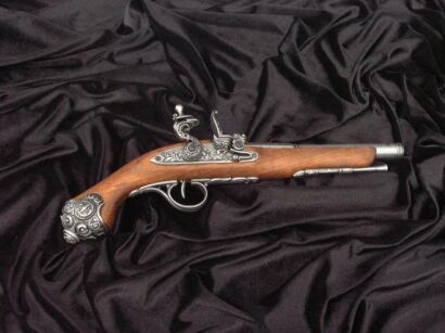 CIEKAWY ARTYSTYCZNY PISTOLET SKAŁKOWY Z XVIII w. (1077/G)