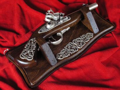 HISTORISCHE Steinschloss GEWEHR IN HOLZ (WARG-6)