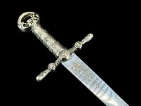 Ekskluzywny NOŻYK DO LISTÓW MINIATURKA HISTORYCZNY MIECZ KRZYŻOWCÓW ZE STALI TOLEDAŃSKIEJ 27 CM PLUS STOJAK (12) - 8