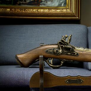 ITALIAN GUN gravierte Steinschloss das XVII Jahrhundert. (AG303.01)