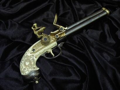 ITALIAN GUN DREI BARREL Steinschloss 1680r. (1016-L)