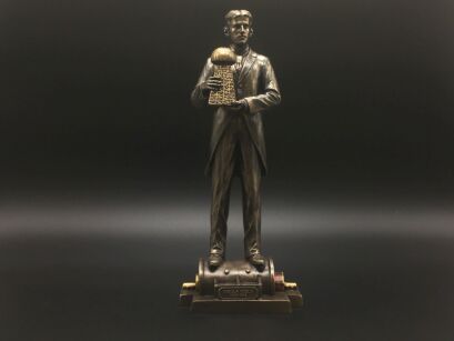 NIKOLA TESLA HOLDING MODELL TURM VERONESE (WU76912A4)