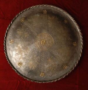 HISTORISCHE REPLIK - SHIELD REPLICA 1: 1 CIRCA XVI Jahrhundert