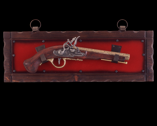 SKAŁKOWY PISTOLET NA DREWNIANEJ ZAWIESZCE Z 1781r (K1094-53LF)